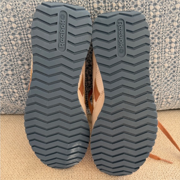 Reebok Classic AZ Sneakers NWT